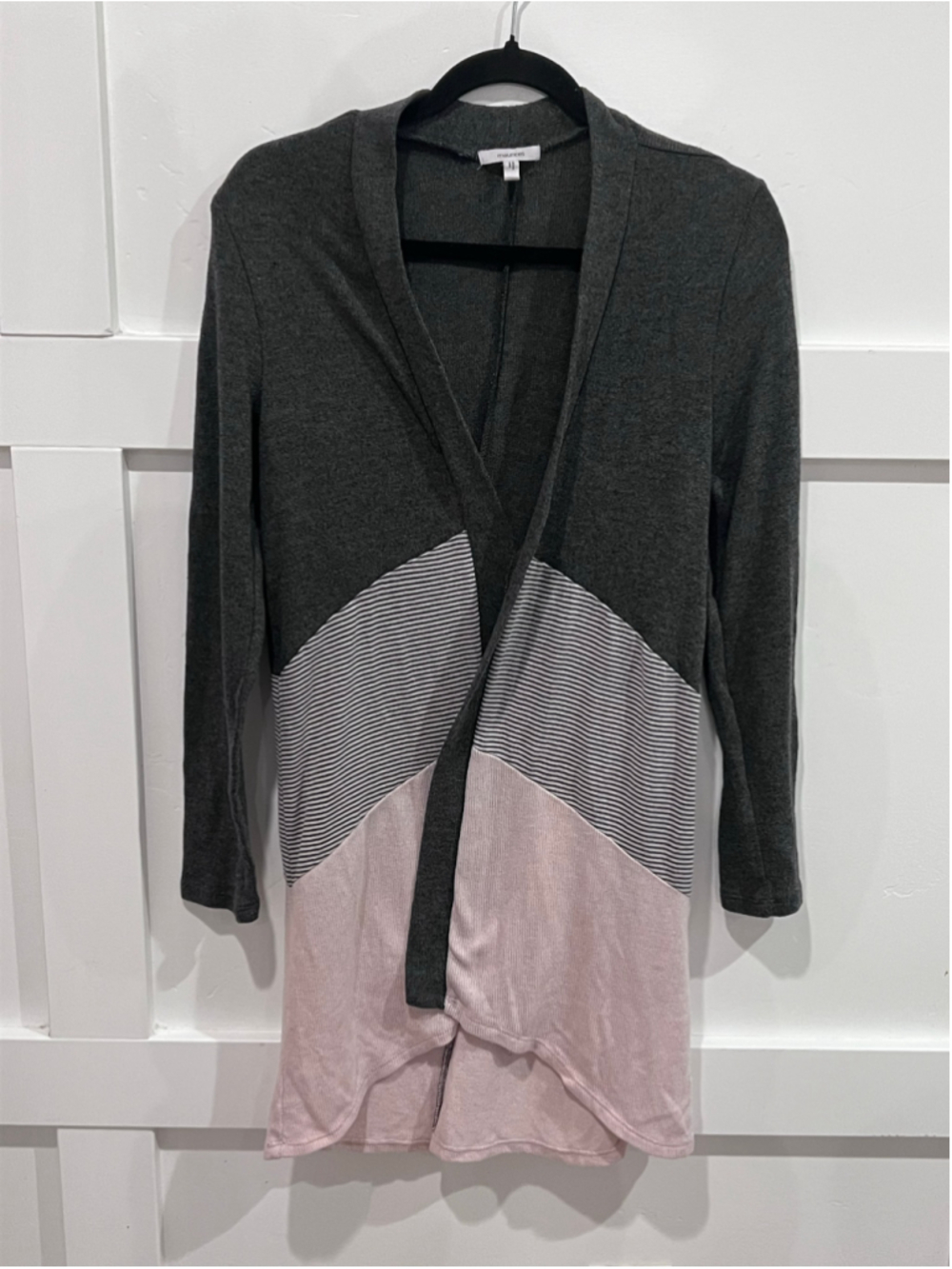 Women's Maurices Cardigan Sweater Size M Grey and Pink Colorblock